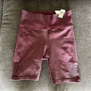 Aerie Offline Bike Shorts -Hi-rise 7” inseam